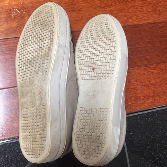 Steve Madden 8.5 Slip Ons - Picture 4 of 5